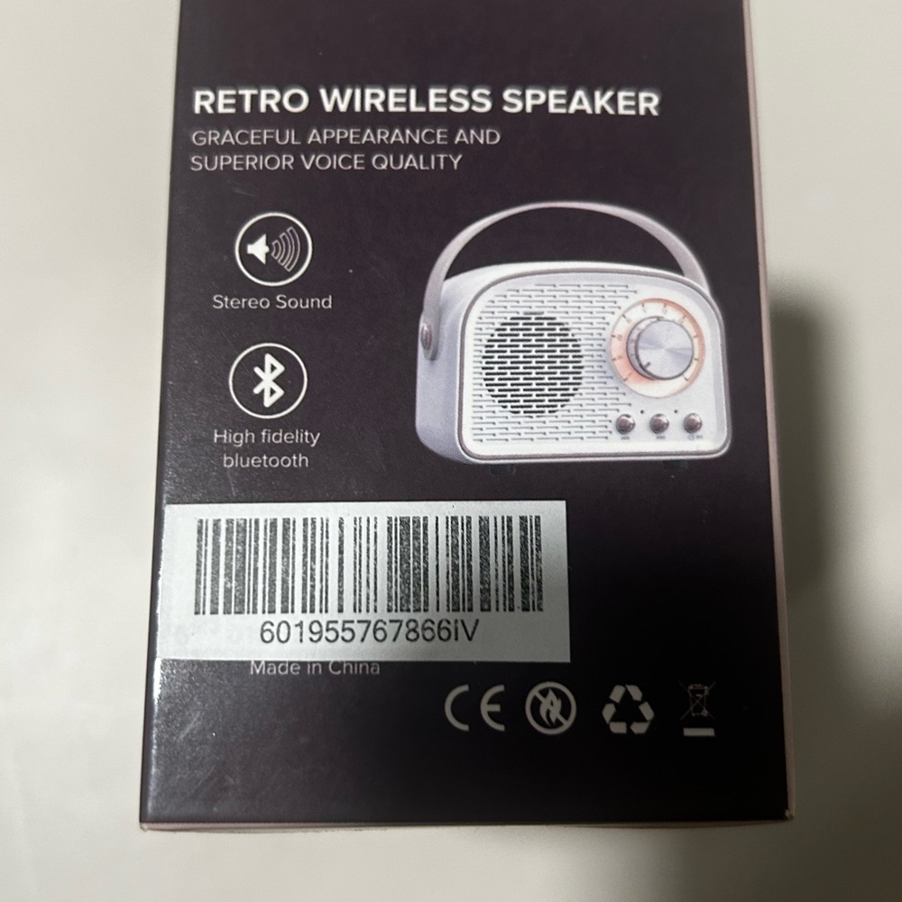 Send Ur Price? Super Cute Retro Wireless Speaker π - Picture 3 of 4